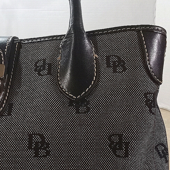 Dooney & Bourke Purse - Picture 3 of 12